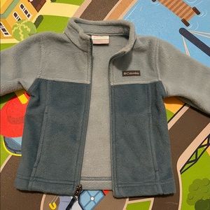 Two tone blue Columbia fleece zip up
